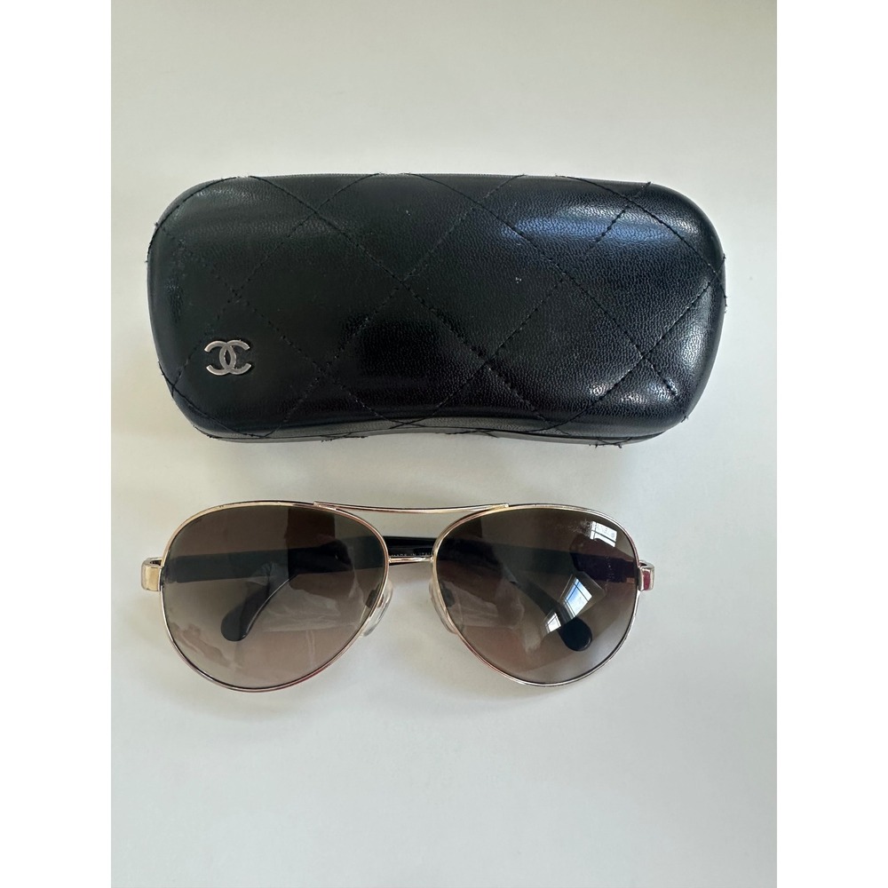 Chanel Aviator Sunglasses Gold Black Quilted Leather CC Logo Brown Gradient Lens